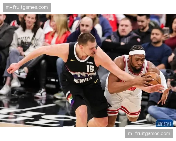 掘金主场凭借约基奇高位策应击败公牛 高原优势助球队稳固西部前三席位